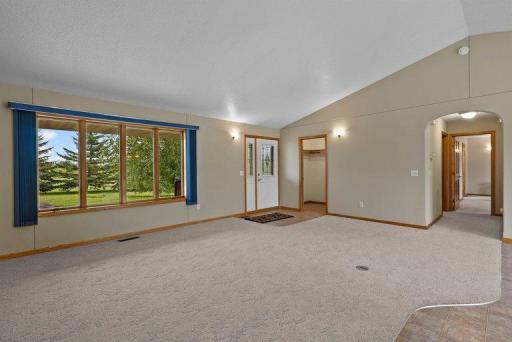 12221 85th Avenue, Milaca, MN 56353