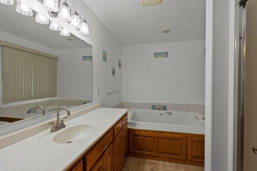 12221 85th Avenue, Milaca, MN 56353