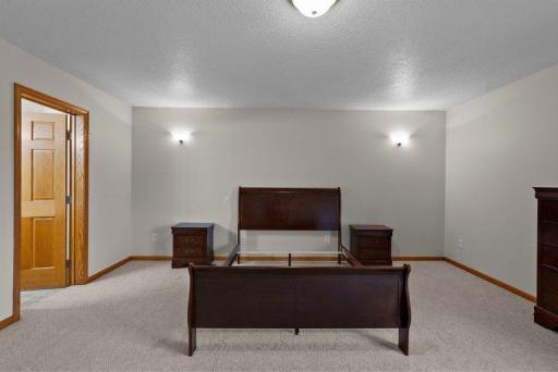 12221 85th Avenue, Milaca, MN 56353