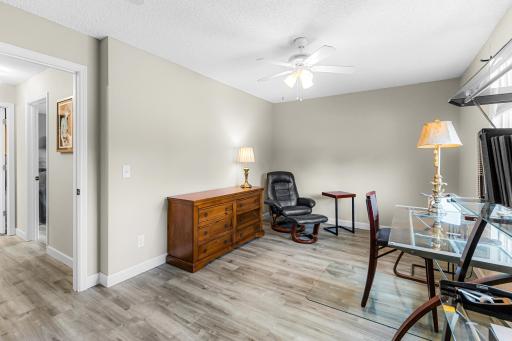 Ceiling fan. Great place for home office with view.