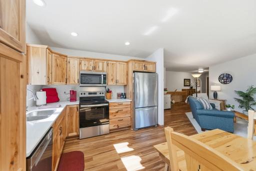 2782 Le Homme Dieu Hts Court NE Alexandria MN 2023 new kitchen, hickory cabinets, new flooring, stainless appliances, quarts counter tops.