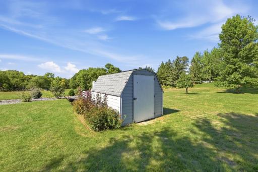 2782 Le Homme Dieu Hts Court NE Alexandria MN Big storage shed.