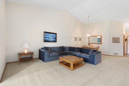 17471 Deerfield Drive SE, Prior Lake, MN 55372