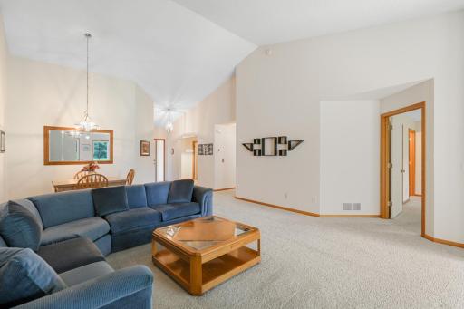 17471 Deerfield Drive SE, Prior Lake, MN 55372
