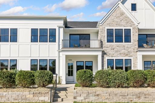 9206 Avienda Way, Chanhassen, MN 55317