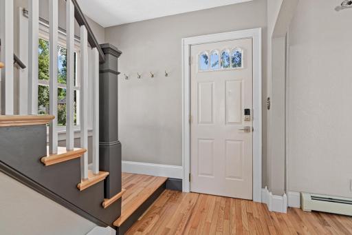 2171 Juno Ave-2.jpg