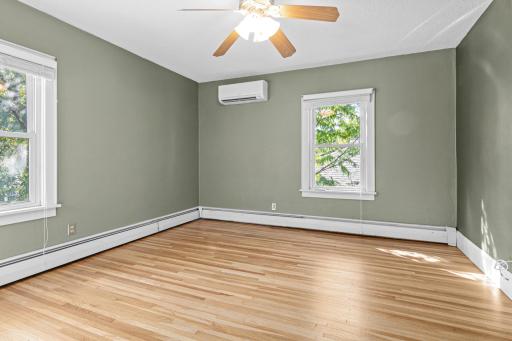 2171 Juno Ave-19.jpg