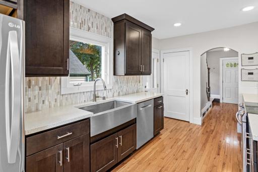 2171 Juno Ave-10.jpg