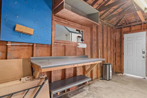2171 Juno Ave-30.jpg