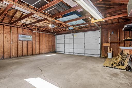 2171 Juno Ave-29.jpg