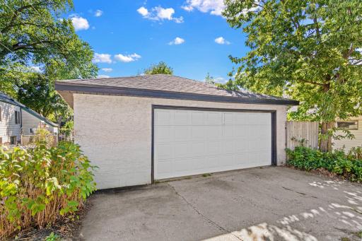 2171 Juno Ave-32.jpg
