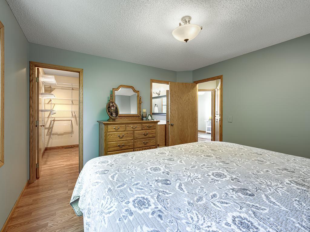 14 - Primary Bedroom (2).jpg
