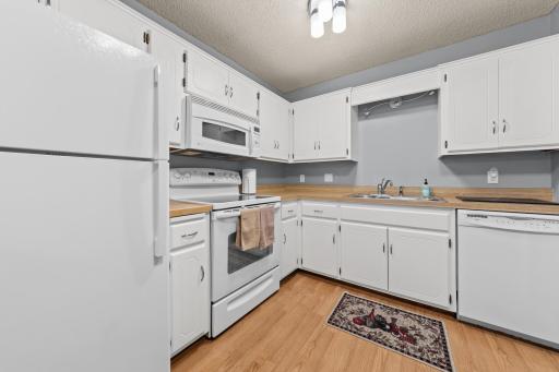 14872 Embry Path, Apple Valley, MN 55124