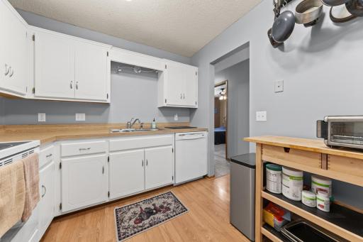 14872 Embry Path, Apple Valley, MN 55124