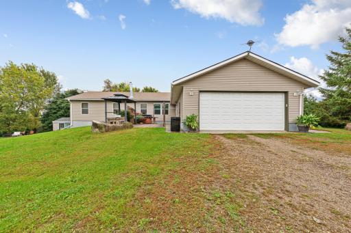 4052 108th Street SE, Blooming Prairie, MN 55917