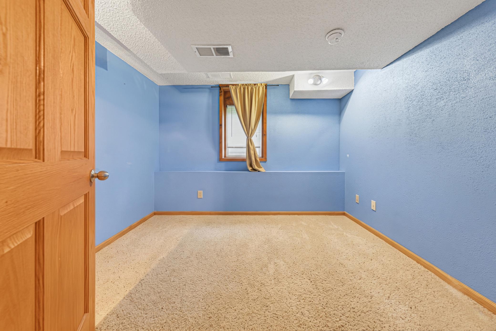 41 Bedroom 5_lower.jpg