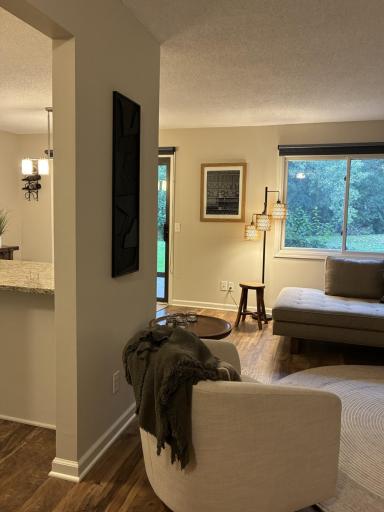 997 Heritage Court E, Vadnais Heights, MN 55127