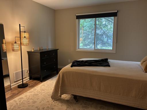 997 Heritage Court E, Vadnais Heights, MN 55127