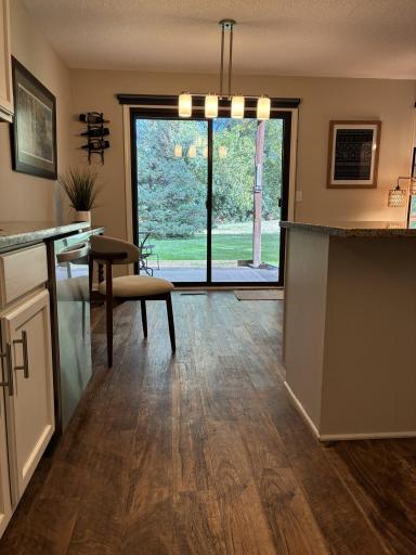 997 Heritage Court E, Vadnais Heights, MN 55127