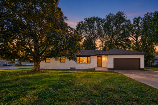 4243 Douglas Drive N, Minneapolis, MN 55422