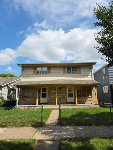 1318 Thomas Avenue N, Minneapolis, MN 55411
