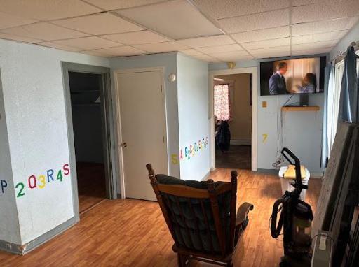 25 16th Avenue N, Carrington, ND 58421