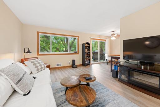 7476 Jeffery Lane S, Cottage Grove, MN 55016