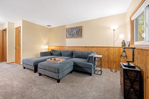 7476 Jeffery Lane S, Cottage Grove, MN 55016