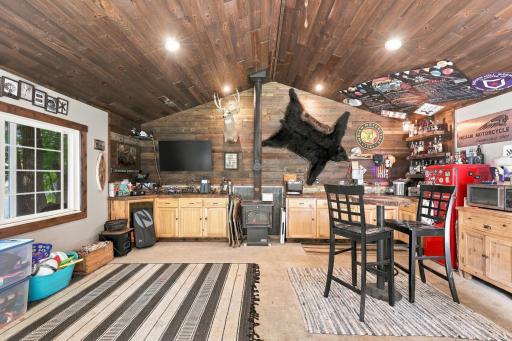 Garage / Rec Space -Heated
