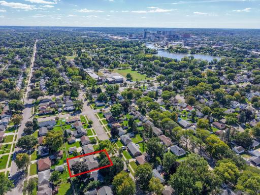 1520 10th Avenue NE, Rochester, MN 55906