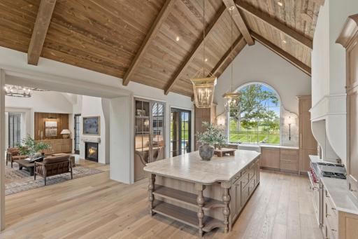 2295 Tamarack Drive, Medina, MN 55356
