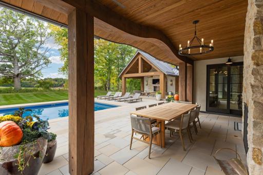 2295 Tamarack Drive, Medina, MN 55356