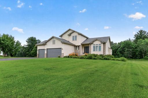 Photo for 20365 Eidelweiss Street NW, Oak Grove, MN 55011 - listing #7149581 20365 Eidelweiss Street NW, Oak Grove, MN 55011