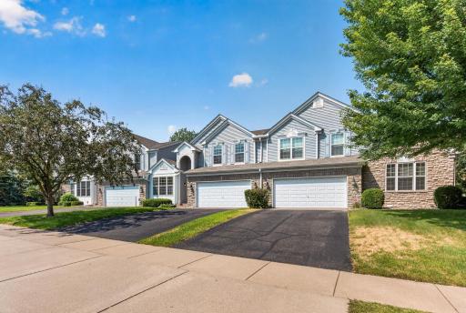 3896 Darling Drive, Woodbury, MN 55125