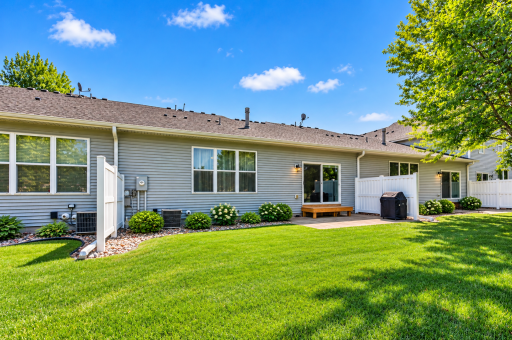 3896 Darling Drive, Woodbury, MN 55125