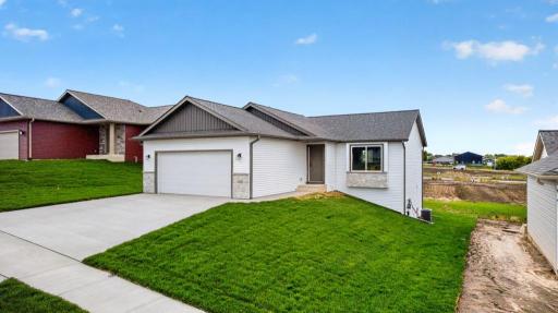 6152 Cody Lane NW, Rochester, MN 55901