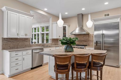 11539 Landing Road, Eden Prairie, MN 55347