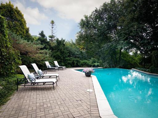 11539 Landing Road, Eden Prairie, MN 55347