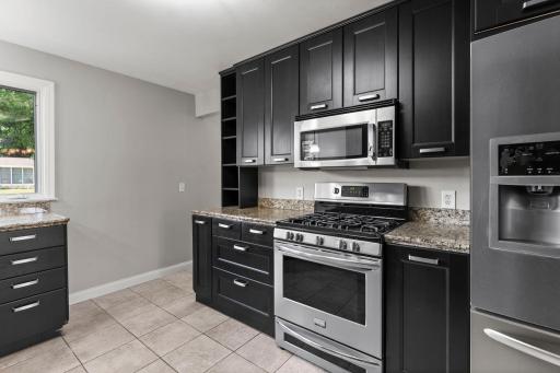 13_Kitchen_Appliances_and_Cabinetry.jpg