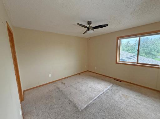 913 Serenity Circle, Norwood Young America, MN 55397