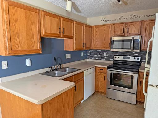 913 Serenity Circle, Norwood Young America, MN 55397