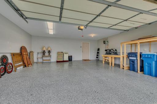 Finished garage with epoxy floor ~ a fantastic bonus!