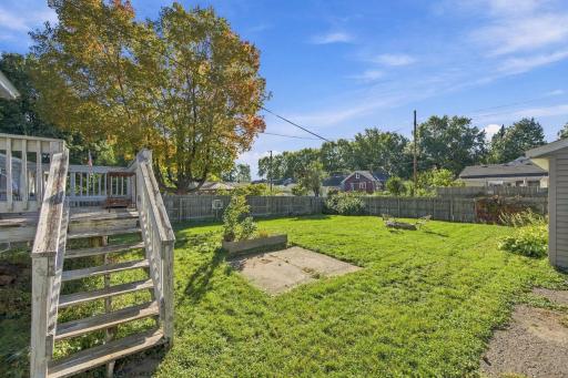 1144 Cook Avenue E, Saint Paul, MN 55106