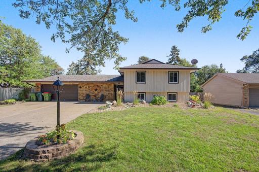 10496 Thrush Street NW, Coon Rapids, MN 55433