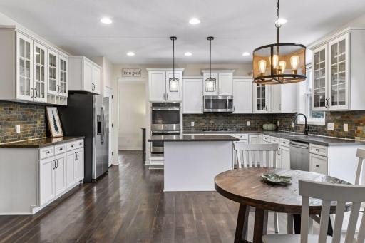 2442 Lacy Lane, Victoria, MN 55386