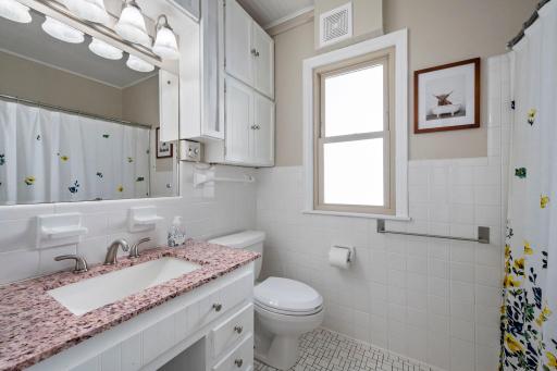 2704 Garfield Street NE, Minneapolis, MN 55418