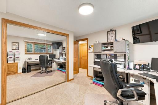 66-web-or-mls-4760 Larson Rd Interiors-39.jpg