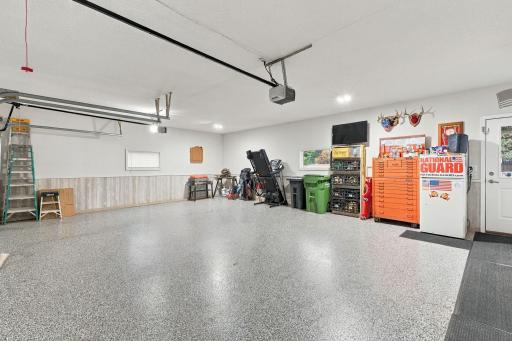 70-web-or-mls-4760 Larson Rd Interiors-43.jpg