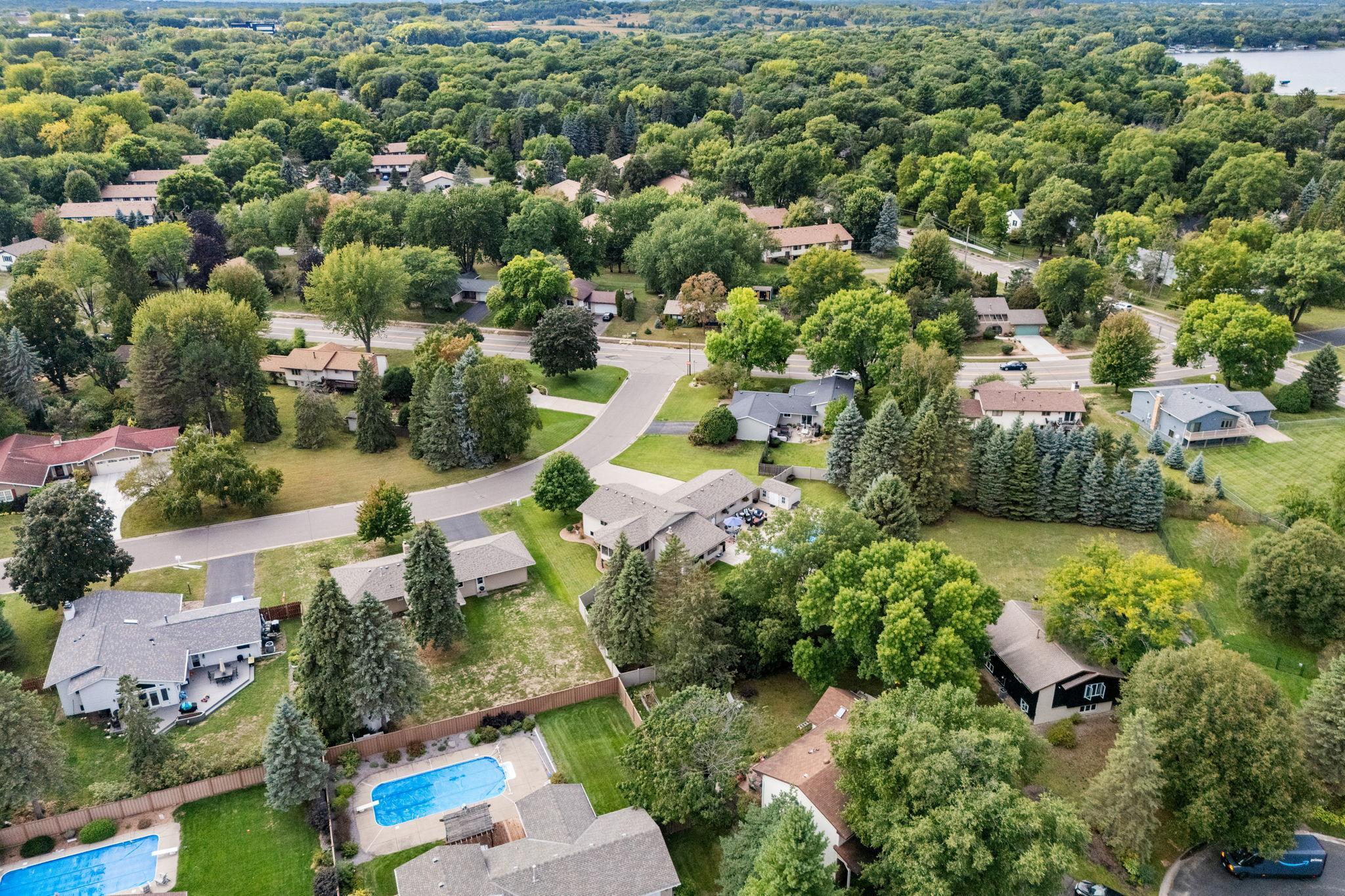 26-web-or-mls-4760 Larson Rd-25.jpg