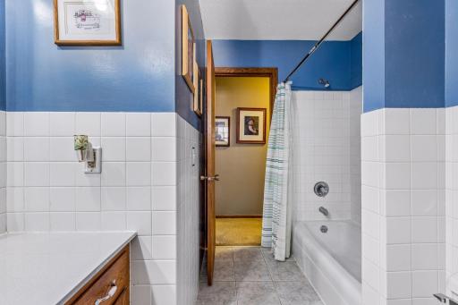 95 15th Avenue SW, New Brighton, MN 55112